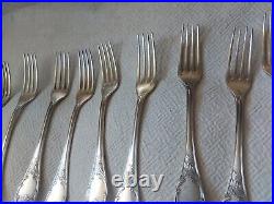 11 fourchettes en métal argenté Christofle modèle Marly