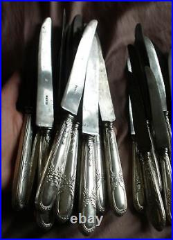 12 + 12 = 24 couteaux métal argenté & acier fondu modèle filets ruban feuillagé
