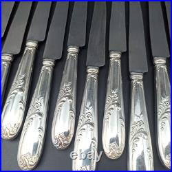 12 COUTEAUX DE TABLE EN MÉTAL ARGENTÉ ORBRILLE Modèle LOUIS XV dinner knives 12 COUTEAUX DE TABLE EN MÉTAL ARGENTÉ ORBRILLE Modèle LOUIS XV dinner knives