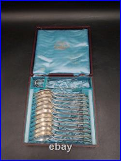 12 Cuillères à café CHRISTOFLE modèle Pompadour métal argenté + pince à sucre