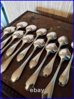 12 Petites Cuillères Orfèvrerie Christofle Modèle Pompadour Métal Argenté