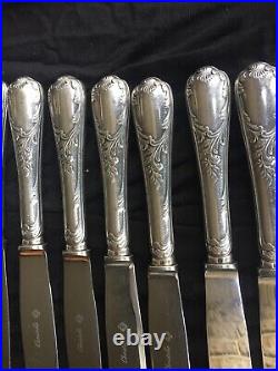 12 couteaux Christofle, modele Marly, metal argente avec ecrin