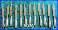 12 couteaux a entremet en métal argenté modèle Grand prix de Monaco 20,5cm