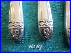 12 couteaux a entremet en métal argenté modèle Grand prix de Monaco 20,5cm