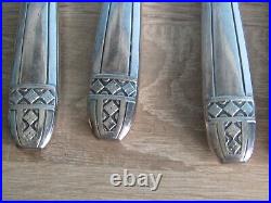 12 couteaux de table métal argenté modèle Grand prix de monaco 24,5 cm
