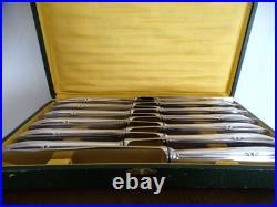 12 couteaux en métal argenté RENEKA modele ART DECO 12 pers 25 cm LOT 1