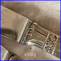 12 couteaux modèle GRAND PRIX DE MONACO métal argenté 21 cm couvert TBE 12 couteaux modèle GRAND PRIX DE MONACO métal argenté 21 cm couvert TBE