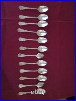 12 cuilleres a soupe en métal argenté Christofle modèle Marly