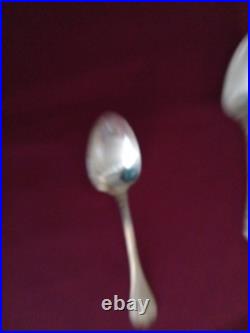 12 cuilleres a soupe en métal argenté Christofle modèle Marly