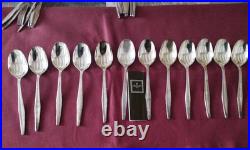 12 cuillères a soupe en métal argenté Christofle modèle Orly