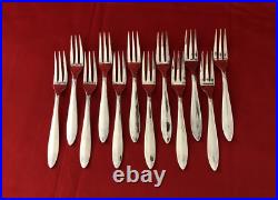 12 fourchettes à dessert / gâteaux CHRISTOFLE métal argenté Modèle ATLANTIQUE