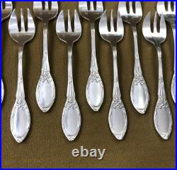 12 fourchettes à huîtres BOULENGER modèle FILETS ET RUBANS métal argenté Couvert