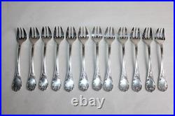 12 fourchettes à huîtres CHRISTOFLE modèle Marly, métal argenté, long. 15 cm B