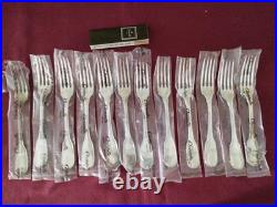 12 fourchettes de table en métal argenté christofle modèle Versailles sous blist