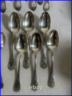 12 fourchettes de table et 12 cuillères métal argenté christofle modèle marly