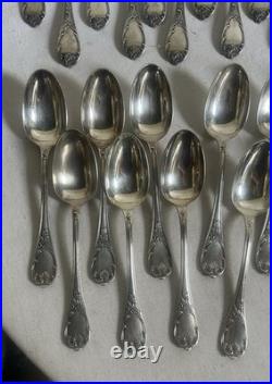 12 fourchettes de table et 12 cuillères métal argenté christofle modèle marly