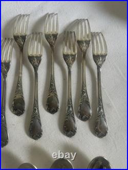 12 fourchettes de table et 12 cuillères métal argenté christofle modèle marly