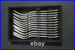 12 fourchettes en métal argenté christofle modèle coquille vendôme 20,5 cm