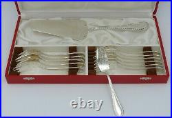 12 fourchettes gâteaux + pelle tarte modèle Perles, proche du neuf métal argenté