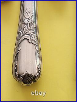 12 grands couteaux CHRISTOFLE modèle MARLY métal argenté couvert 24,5 cm 12 grands couteaux CHRISTOFLE modèle MARLY métal argenté couvert 24,5 cm