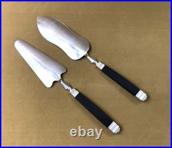 2 pelle à tarte et gâteaux en métal argenté Modèle ROCAILLE MARLY manche ébène