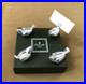 4-portes-nom-menu-bristol-CHRISTOFLE-modele-PICCOLO-metal-argente-Oiseau-01-joa