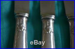 Alfénide / Christofle 12 petits couteaux modèle Pompadour métal argenté et inox