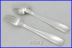 Alfénide/Christofle modèle Paris, 8 couverts de table métal argenté, 16 pièces Alfénide/Christofle modèle Paris, 8 couverts de table métal argenté, 16 pièces