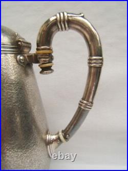 Ancienne cafetière Christofle modèle bambou en métal argenté monogramme BM