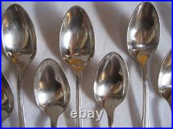 Ancienne ménagère ERCUIS métal argenté 37 pièces modèle art déco dans son écrin Ancienne ménagère ERCUIS métal argenté 37 pièces modèle art déco dans son écrin