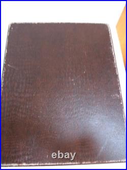 Ancienne ménagère ERCUIS métal argenté 37 pièces modèle art déco dans son écrin Ancienne ménagère ERCUIS métal argenté 37 pièces modèle art déco dans son écrin