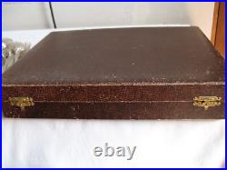 Ancienne ménagère ERCUIS métal argenté 37 pièces modèle art déco dans son écrin Ancienne ménagère ERCUIS métal argenté 37 pièces modèle art déco dans son écrin