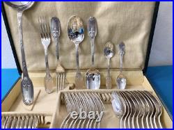 BRILLANTE ménagère 37 pièces CHRISTOFLE modèle DELAFOSSE métal argenté couvert BRILLANTE ménagère 37 pièces CHRISTOFLE modèle DELAFOSSE métal argenté couvert
