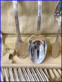 BRILLANTE ménagère 37 pièces CHRISTOFLE modèle DELAFOSSE métal argenté couvert BRILLANTE ménagère 37 pièces CHRISTOFLE modèle DELAFOSSE métal argenté couvert