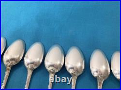 BRILLANTE ménagère 37 pièces CHRISTOFLE modèle DELAFOSSE métal argenté couvert BRILLANTE ménagère 37 pièces CHRISTOFLE modèle DELAFOSSE métal argenté couvert
