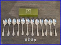 Belle Serie De 12 Cuilleres A Cafe En Metal Argente Modele Coquille Vendome