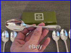 Belle Serie De 12 Cuilleres A Cafe En Metal Argente Modele Coquille Vendome