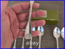 Belle Serie De 12 Cuilleres A Cafe En Metal Argente Modele Coquille Vendome