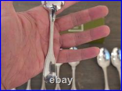 Belle Serie De 12 Cuilleres A Cafe En Metal Argente Modele Coquille Vendome