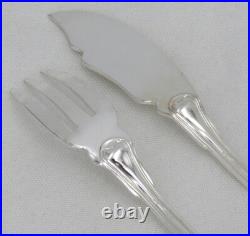 Boulenger, 12 couverts à poisson, 24 pièces, modèle au Filet, métal argenté Boulenger, 12 couverts à poisson, 24 pièces, modèle au Filet, métal argenté