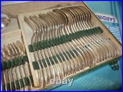 Boulenger ménagère 37 pièces en métal argenté très beau modèle bon état coffret Boulenger ménagère 37 pièces en métal argenté très beau modèle bon état coffret