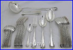 Boulenger modèle Louis XV Rocaille, ménagère de 39 pièces en métal argenté