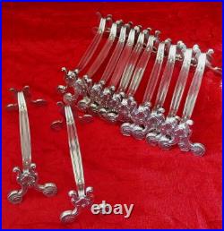 CHRISTOFLE 12 PORTE-COUTEAUX en Métal Argenté Modèle VENDOME Décor à Palmettes CHRISTOFLE 12 PORTE-COUTEAUX en Métal Argenté Modèle VENDOME Décor à Palmettes