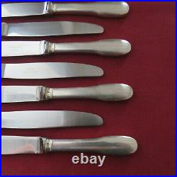 CHRISTOFLE 12 couteaux de table en métal argenté modèle cluny L 22,6 cm