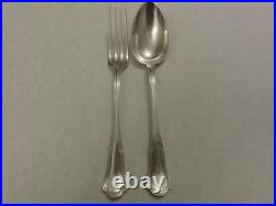 CHRISTOFLE 12 couverts à entremet en métal argenté modèle filet contour