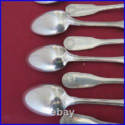 CHRISTOFLE 12 cuillères à soupe en métal argenté modèle coquille Vendôme 1 CHRISTOFLE 12 cuillères à soupe en métal argenté modèle coquille Vendôme 1