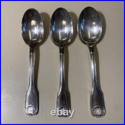 CHRISTOFLE 12 cuillères à soupe en métal argenté modèle coquille Vendôme
