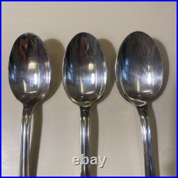 CHRISTOFLE 12 cuillères à soupe en métal argenté modèle coquille Vendôme