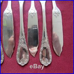 CHRISTOFLE 6 couteaux et 6 fourchettes à poisson en métal argenté modèle marly