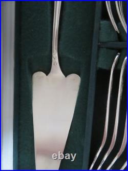 Christofle 12 fourchettes à gateaux + pelle à tarte en métal argenté model marly Christofle 12 fourchettes à gateaux + pelle à tarte en métal argenté model marly